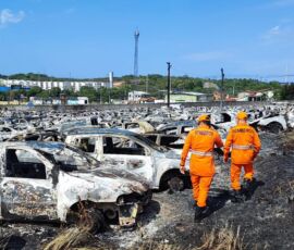 Incêndio atinge pátio da Polícia Rodoviária Estadual em Aracaju e destrói cerca de 200 veículos