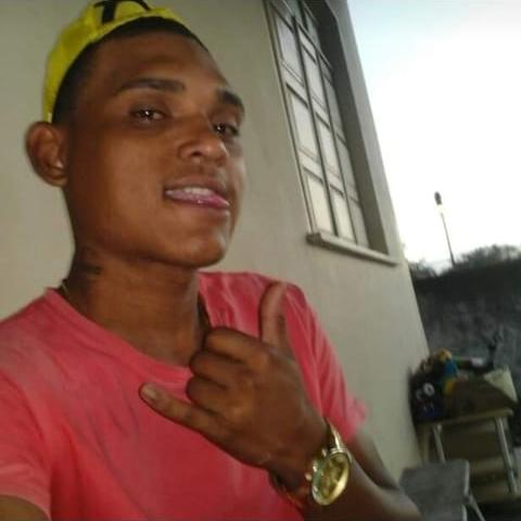 Jovem é assassinado no momento que trafegava com uma bicicleta em São Domingos