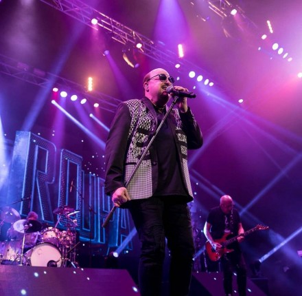 Paulinho, vocalista do Roupa Nova, morre em decorrência da Covid-19
