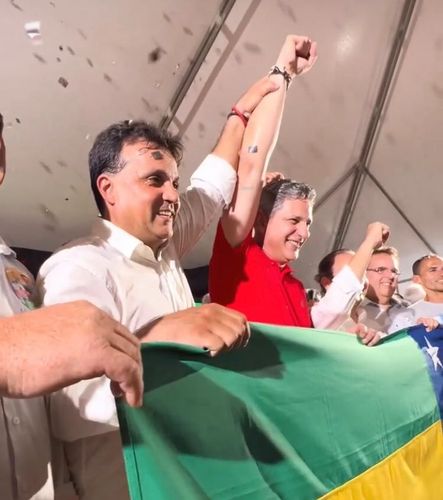 Na sede do PT, candidatura de Rogério Carvalho ao Governo é oficializada em convenção