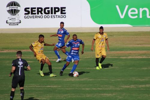 Confiança vence o Atlético Gloriense e permanece invicto em estreias no Campeonato Sergipano