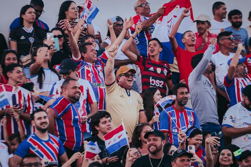 A torcida vai ser completa! Bandeiras e faixas permitidas para torcedores não ligados a torcidas organizadas