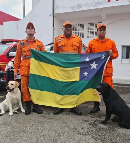Bombeiros de Sergipe são enviados a Pernambuco para auxílio nos locais atingidos pelas fortes chuvas