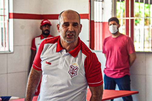 Estilo ofensivo, visão realista e sonho pelo acesso: confira a entrevista exclusiva com Daniel Neri, novo treinador do Sergipe