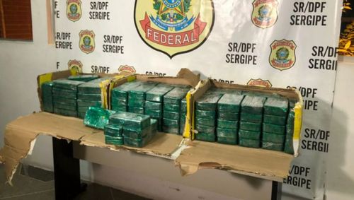Polícia Federal apreende em Sergipe cerca de 112kg de drogas em caminhão que vinha de Florianópolis