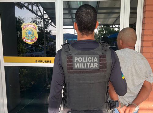 Homem é preso pelo GETAM após depredar e furtar a Caixa Econômica Federal em Itabaiana