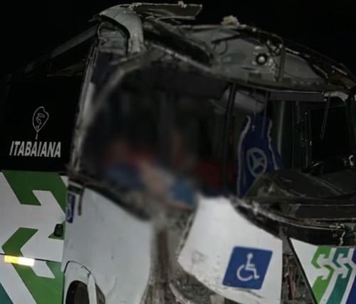 Acidente na BR-235 deixa quatro feridos entre Itabaiana e Aracaju