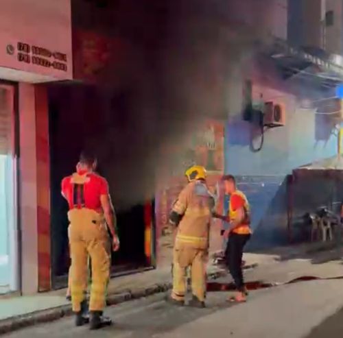 Incêndio atinge lanchonete no Centro de Itabaiana e mobiliza bombeiros