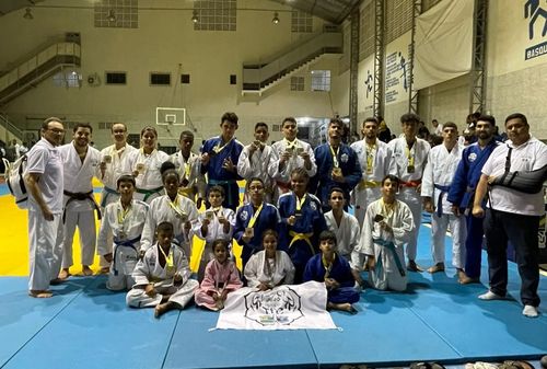 DESTAQUE: atletas do “Treinando e Formando Cidadãos” conquistam 18 medalhas no Campeonato Sergipano de Judô