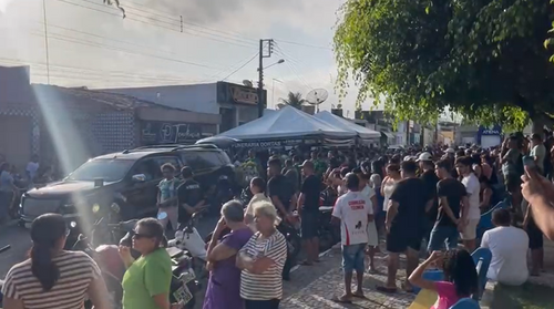Comoção marca o último adeus a Breno Alves, em São Domingos