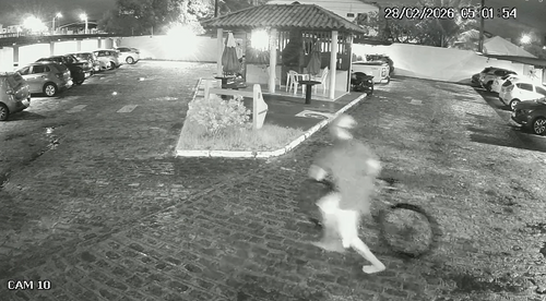 Homens invadem condomínio e furtam cinco bicicletas durante a madrugada