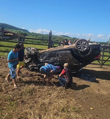 Acidente grave entre os municípios de Campo do Brito e São Domingos deixa feridos 
