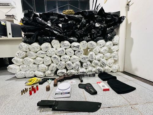 Dupla é presa por tráfico em Aracaju e drogas avaliadas em R$ 1,2 milhão são apreendidas
