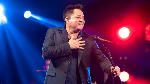 Leonardo encerra programação musical da ExpoGlória 2025 neste sábado