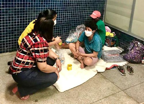 SOLIDARIEDADE: pessoas em situação de rua recebem alimentos e cobertores da Prefeitura de Itabaiana