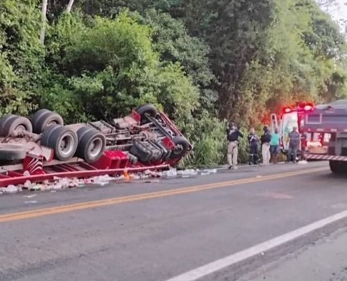 Motorista de Ribeirópolis morre em acidente na BR-101, no sul da Bahia