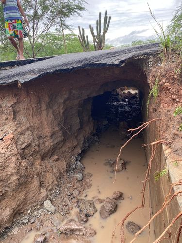 Temporal em Tobias Barreto provoca transbordamento de ponte e bloqueia acesso a Poço Verde