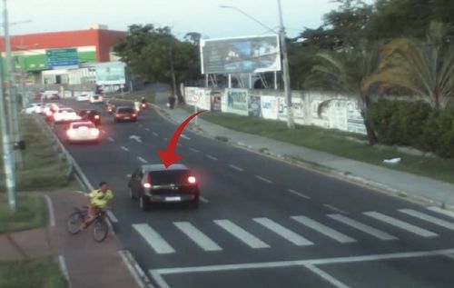 VÍDEO: imagens do acidente que vitimou João Tarantella são divulgadas. Polícia procura motorista do veículo