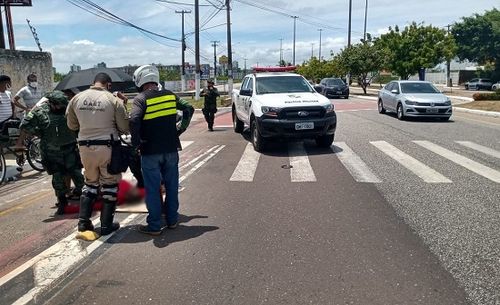 Idoso que conduzia bicicleta morre em acidente envolvendo moto em Aracaju