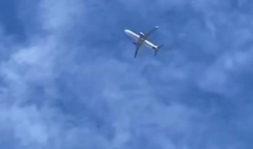 Moradores registram avião sobre Riachão do Dantas após mau tempo em Aracaju