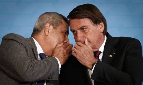 Presidente Bolsonaro dá dicas e indica ministro como seu possível vice às eleições deste ano