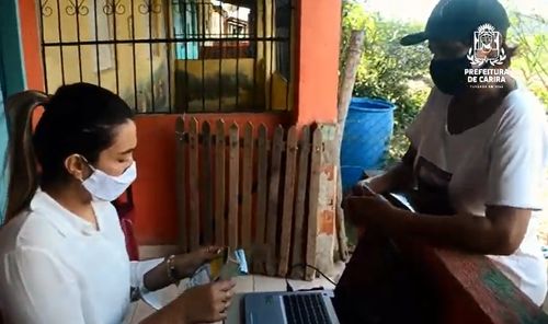 VÍDEO: famílias carentes da zona rural de Carira são beneficiadas com ações do Cras itinerante