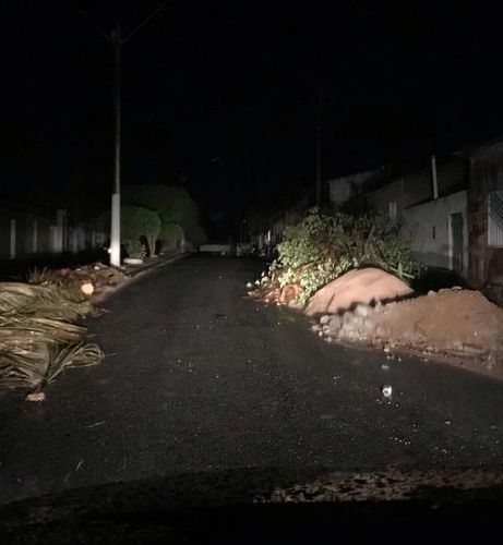 Mais de 30 famílias são retiradas de áreas de risco após as fortes chuvas em Canindé