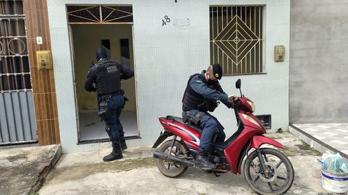 Getam recupera ciclomotor roubado que estava escondido numa residência em Itabaiana