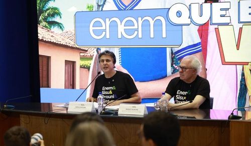 Enem será usado para avaliar o ensino médio a partir de 2026, anuncia MEC