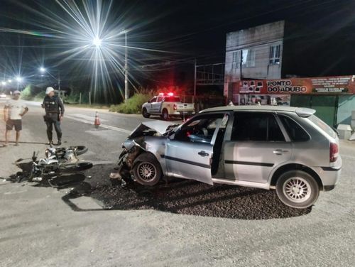 Colisão frontal na rodovia SE-050 deixa motociclista hospitalizado