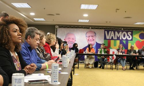 PT oficializa candidatura de Lula e Alckimin à Presidência