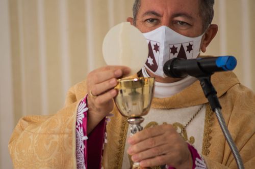 Arcebispo Dom João José Costa recomenda continuidade do uso de máscaras nas igrejas