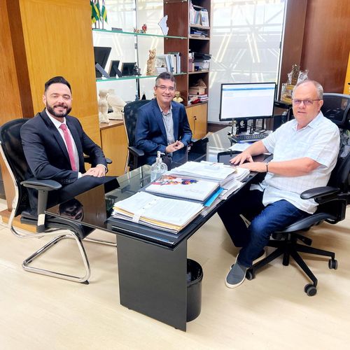 Em busca de mais investimentos para Moita Bonita, prefeito Dr. Vagner se reúne com Belivaldo Chagas