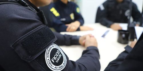 Foragido por estupro de vulnerável é preso em ônibus na BR-101, em Estância