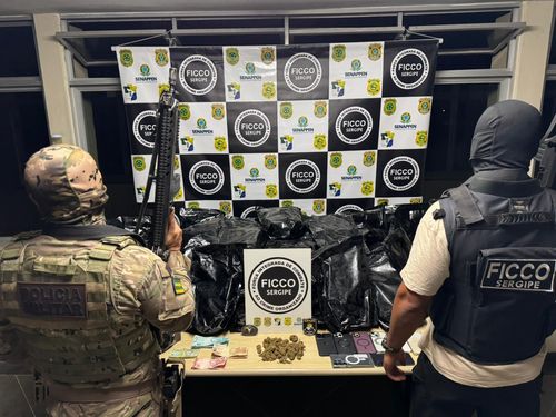 Operação da FICCO/SE e do BPCaatinga prende suspeitos e apreende 36 kg de maconha de alto valor