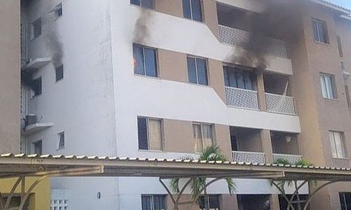 Incêndio em apartamento deixa morador inconsciente na Barra dos Coqueiros