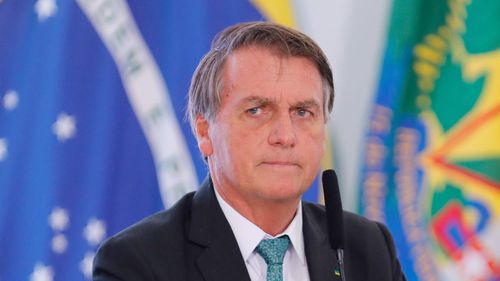 Presidente Jair Bolsonaro apresenta melhora e não deverá passar por cirurgia