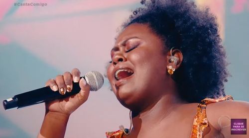 No “Canta Comigo” da Record, sergipana Nethynha Bardo faz apresentação emocionante e levanta os 100 jurados