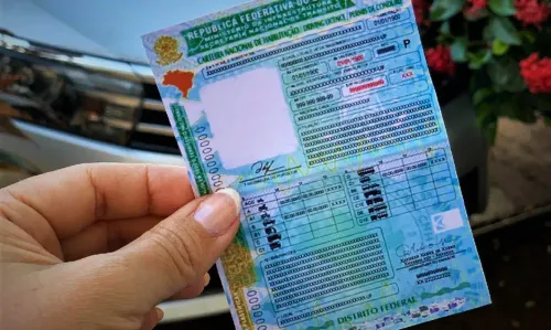 CNH pode ficar mais barata com aulas online e instrutores autônomos