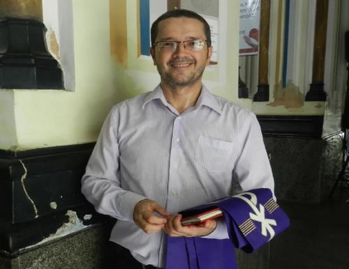 PESAR: morre o Padre Geovani Bomfim, vigário da Catedral de Aracaju, aos 54 anos