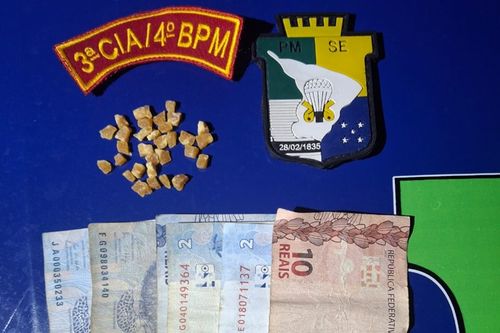 Polícia Militar prende suspeito de tráfico de entorpecentes em Nossa Senhora da Glória