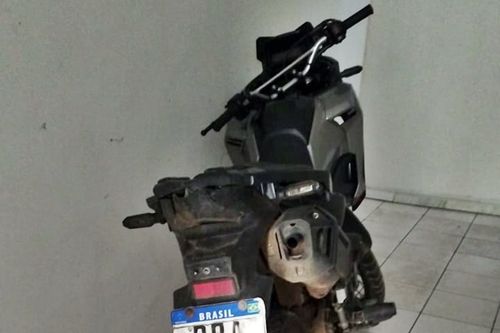 Polícia recupera moto roubada às margens de rodovia em Lagarto