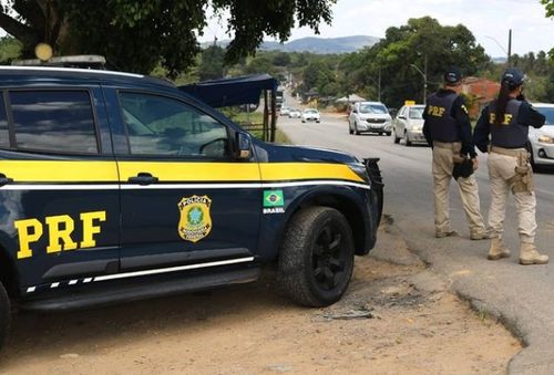 PRF registrou seis acidentes, prisões e diversas infrações nas rodovias federais que cortam Sergipe durante o feriadão