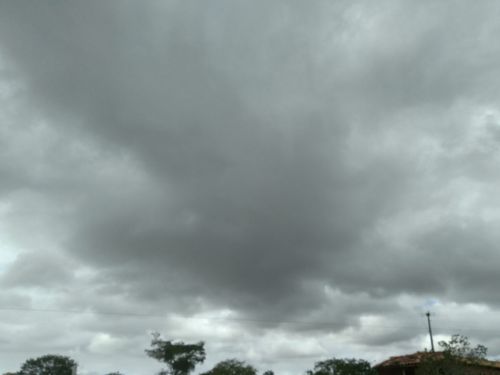 Calor e tempo nublado prevalecem nos últimos dias do verão em Sergipe
