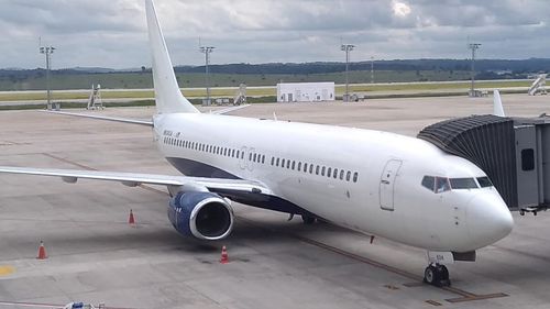 Avião com 106 brasileiros deportados do EUA pousa hoje em Belo Horizonte